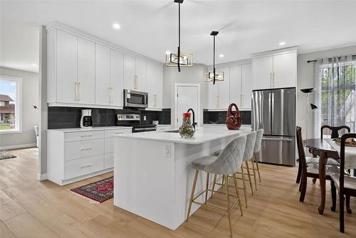 731 Elmhurst Road, Winnipeg, MB 