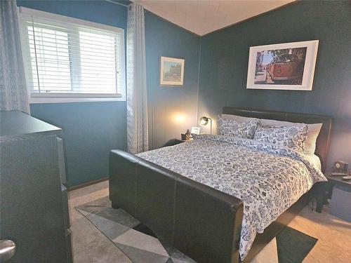 Primary Bedroom - 6 Canoba Crescent, Gimli Rm, MB 
