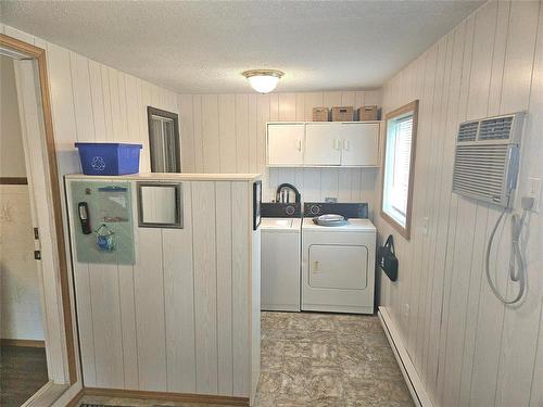 Mudroom/laundry area - 6 Canoba Crescent, Gimli Rm, MB 