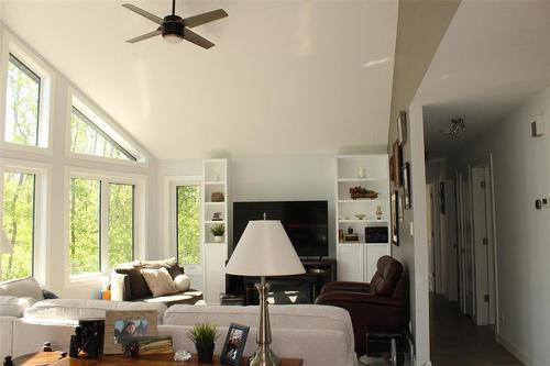 Looking into the living room area. Your view...trees and more trees! - 7 Dalvik Road, Gimli Rm, MB 