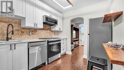 6 - 111 DUNDAS STREET  London East (East K), ON N6A 1E8