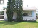 325 3Rd Avenue E, Leader, SK 