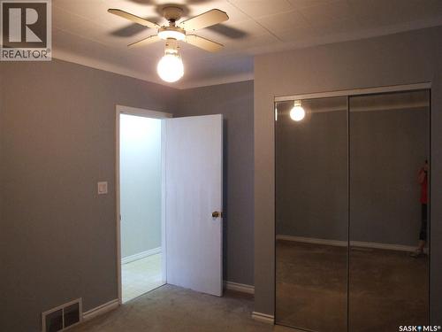 325 3Rd Avenue E, Leader, SK 