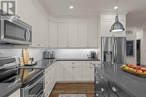 49 Sydenham Trail W, Clearview, ON 