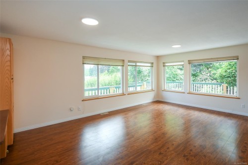 2112 Stellar Crt, Comox, BC 