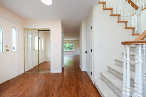 2112 Stellar Crt, Comox, BC 