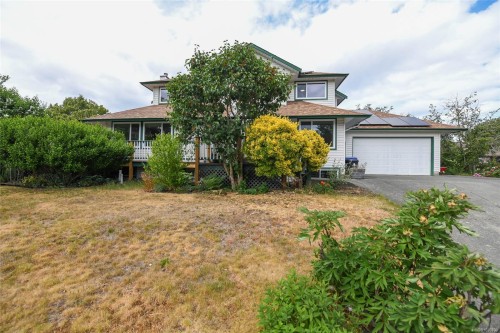 2112 Stellar Crt, Comox, BC 