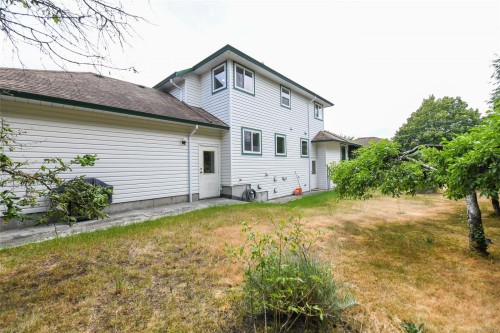 2112 Stellar Crt, Comox, BC 