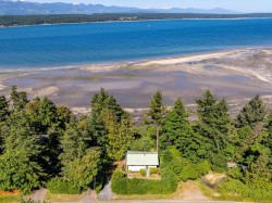 3845 Shingle Spit Rd  Hornby Island, BC V0R 1Z0