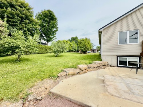 Cour - 213 Route Du Canton, Brownsburg-Chatham, QC - Outdoor