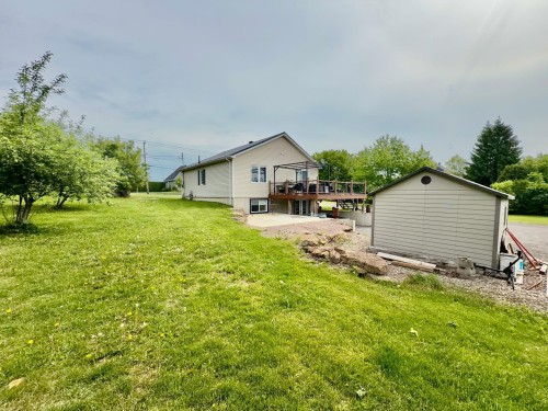 Cour - 213 Route Du Canton, Brownsburg-Chatham, QC - Outdoor With Exterior