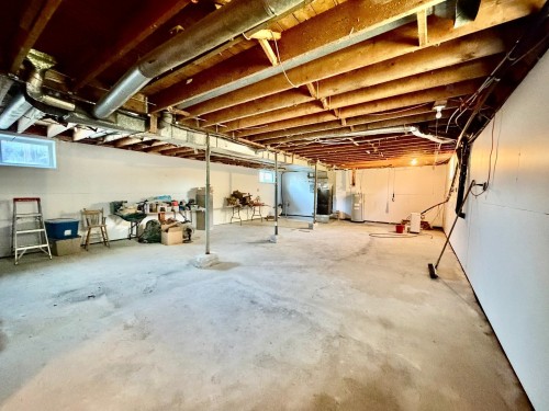 Sous-sol - 1589 Route 148, Grenville, QC - Indoor Photo Showing Basement