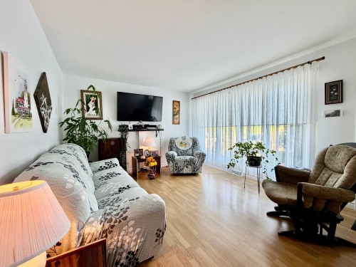Salon - 1589 Route 148, Grenville, QC - Indoor Photo Showing Living Room