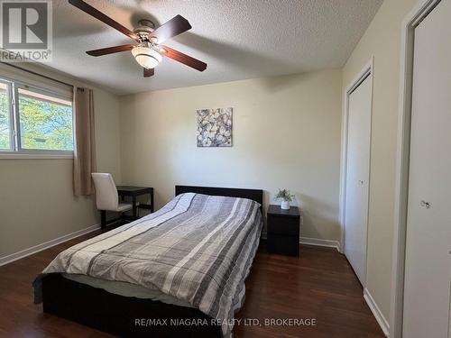 Upper - 27 Nottingham Court, Welland (N. Welland), ON 