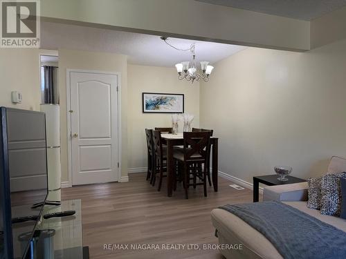 Upper - 27 Nottingham Court, Welland (N. Welland), ON 