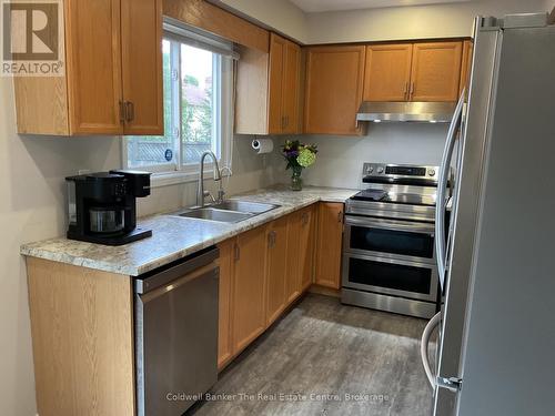 Kitchen - 7 Brandon Crescent, Orillia, ON 