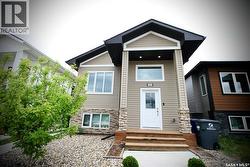 215 Thakur STREET  Saskatoon, SK S7W 1C4