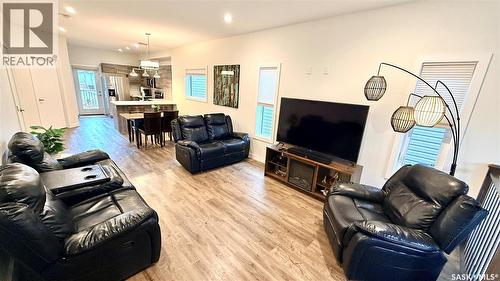 215 Thakur Street, Saskatoon, SK 