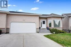 3320 Buckingham DRIVE E  Regina, SK S4V 2S8