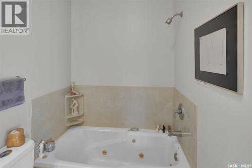 3320 Buckingham Drive E, Regina, SK 
