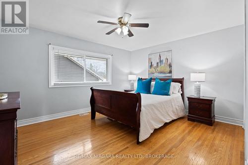 Primary bedroom - 4 Tanner Circle, St. Catharines (Lakeshore), ON 