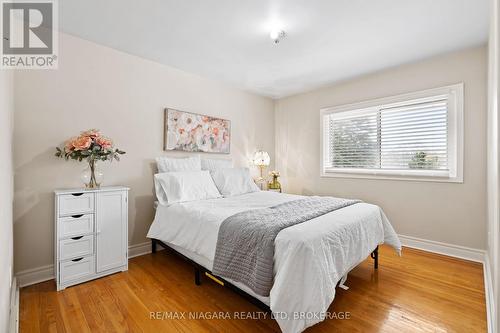 3rd bedroom - 4 Tanner Circle, St. Catharines (Lakeshore), ON 