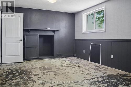 family room - 354 Goderich Street, Saugeen Shores, ON 
