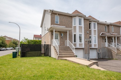 Façade - 9865 Rue Riverin, Brossard, QC 