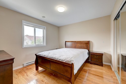 Chambre à coucher - 9865 Rue Riverin, Brossard, QC 