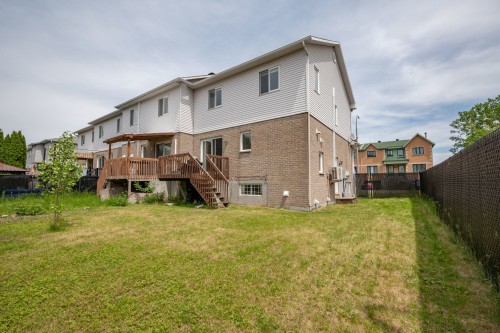 Face arrière - 9865 Rue Riverin, Brossard, QC 
