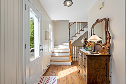 Hall d'entrée/Vestibule - 1685 Ch. Du Lac-Sauvage, Mont-Blanc, QC 