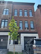 17 CHESTNUT COURT Aurora, ON L4G 4A4