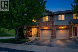 30 BRYAN Court Unit# 27  Kitchener, ON N2A 4J5