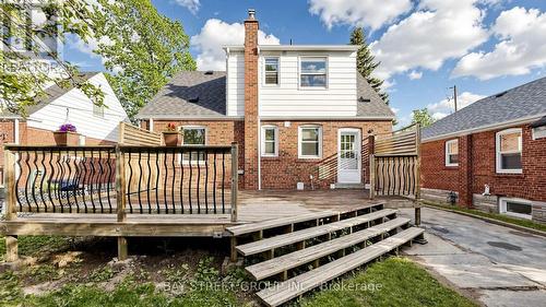 Deck - 26 Innismore Crescent E, Toronto, ON 