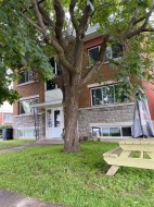 4-16 Rue Beauchemin  Varennes, QC J3X 1R1