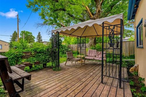 428 Queen St, Winnipeg, MB 