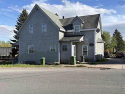 11 Acadia Avenue Stellarton, NS B0K 1S0