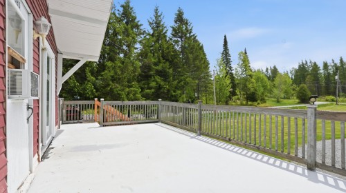 Balcon - 825 Ch. Langlois, Saint-René, QC 
