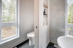 Salle de bains attenante à la CCP - 
