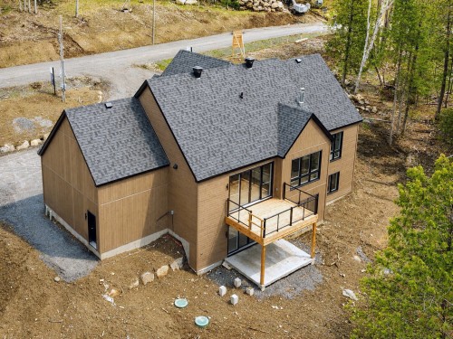 Back of Structure - 2070 Rue Jackrabbit, Sainte-Adèle, QC 