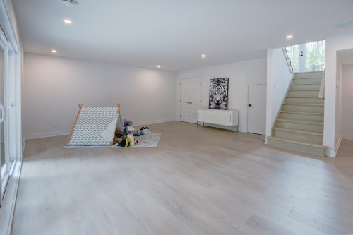 Family Room - 2070 Rue Jackrabbit, Sainte-Adèle, QC 