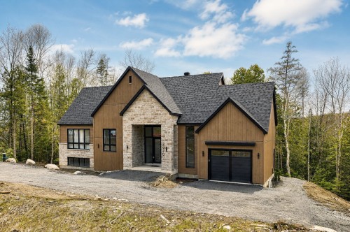 Front of Structure - 2070 Rue Jackrabbit, Sainte-Adèle, QC 