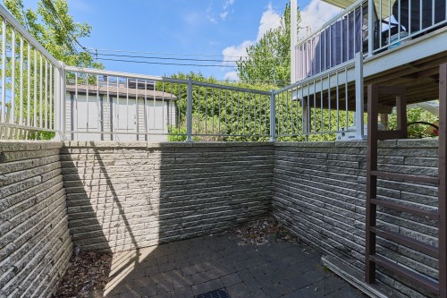 Balcon - 1  - 1B Rue Ouellette, Saint-Constant, QC 