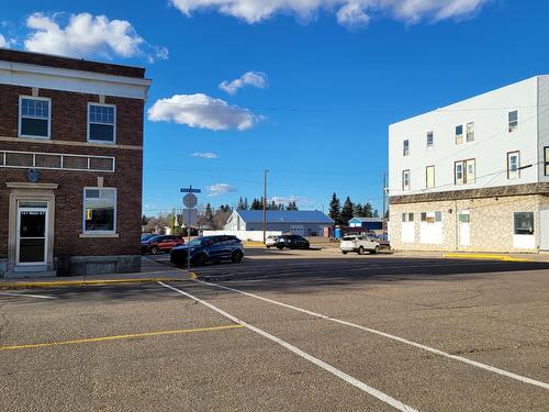 122  Main St, Chauvin, AB 