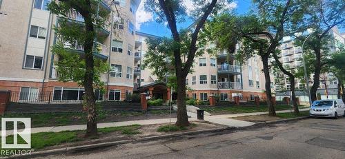 #214 9938 104 ST NW  Edmonton, AB T5K 2X7
