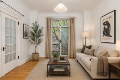 15-418 Av. des Pins O.  Montréal (Le Plateau-Mont-Royal), QC H2W 1S2