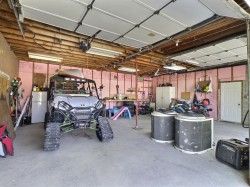 Garage - 