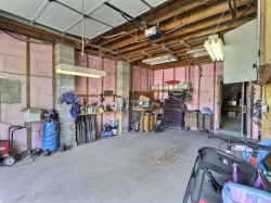 Garage - 