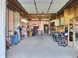 Garage - 