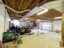 Garage - 